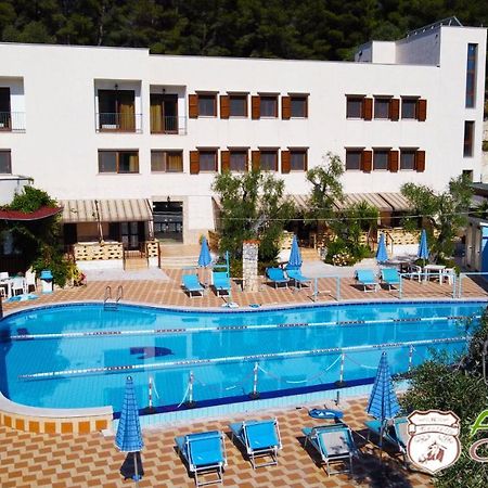 Agricostella Agriturismo В'єсте Екстер'єр фото