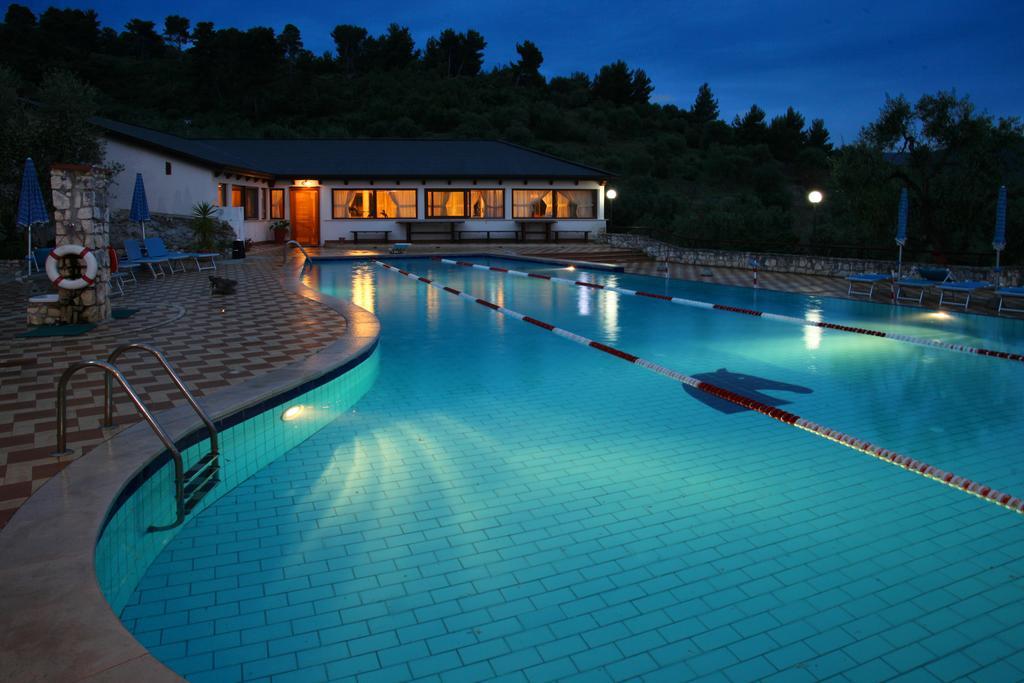 Agricostella Agriturismo В'єсте Екстер'єр фото
